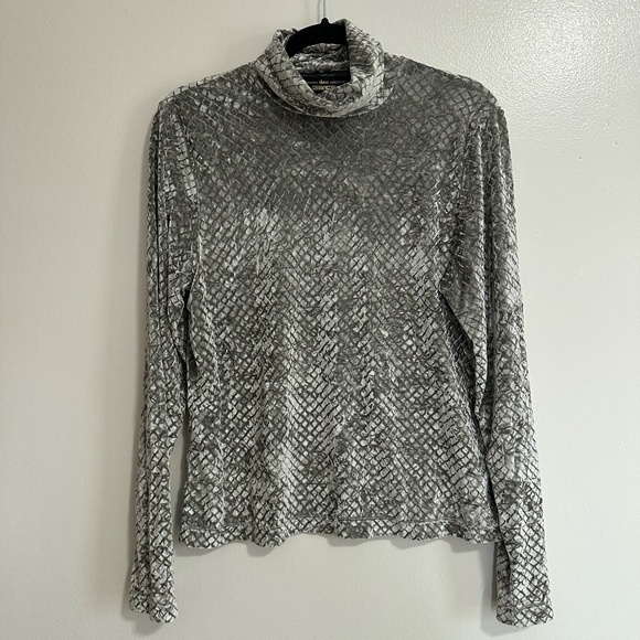 Skea Shimmies Shimmery Gray Velour Turtleneck Top, Apres-Ski, Size Large - Picture 1 of 7